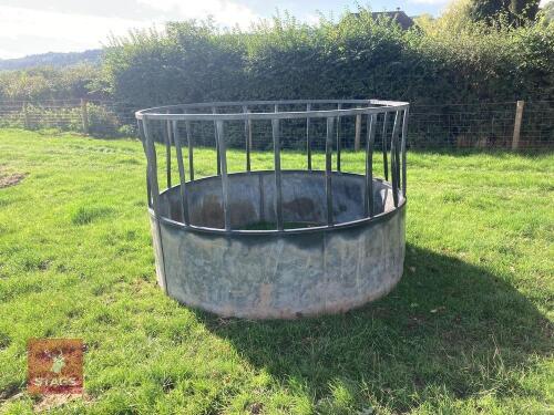 ROUND CATTLE FEEDER
