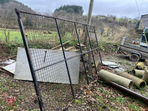 MESH GALV METAL GATE