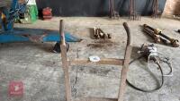 SET OF METAL SACK TRUCKS - 5