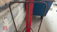 AVERY BARN SCALES - 8