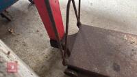 AVERY BARN SCALES - 20