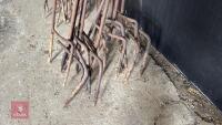 14 METAL 'H' STAKES - 12