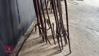 14 METAL 'H' STAKES - 13
