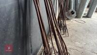 14 METAL 'H' STAKES - 15
