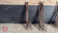 13 METAL 'H' STAKES