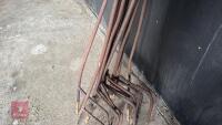 13 METAL 'H' STAKES - 4