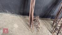 13 METAL 'H' STAKES - 12