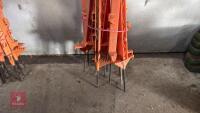 12 PLASTIC ELECTRIC FENCE STAKES - 5