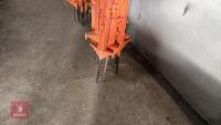 12 PLASTIC ELECTRIC FENCE STAKES - 15