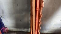 12 PLASTIC ELECTRIC FENCE STAKES - 4