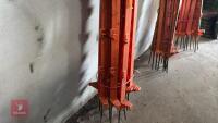 12 PLASTIC ELECTRIC FENCE STAKES - 8