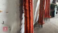 12 PLASTIC ELECTRIC FENCE STAKES - 9