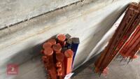 12 PLASTIC ELECTRIC FENCE STAKES - 13
