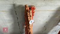 12 PLASTIC ELECTRIC FENCE STAKES - 2