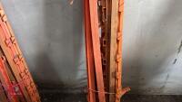12 PLASTIC ELECTRIC FENCE STAKES - 4