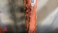 12 PLASTIC ELECTRIC FENCE STAKES - 3