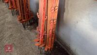 12 PLASTIC ELECTRIC FENCE STAKES - 16
