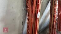 12 PLASTIC ELECTRIC FENCE STAKES - 9