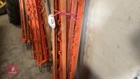 12 PLASTIC ELECTRIC FENCE STAKES - 14