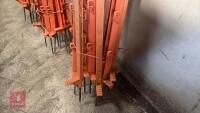 12 PLASTIC ELECTRIC FENCE STAKES - 16