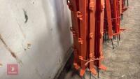 12 PLASTIC ELECTRIC FENCE STAKES - 11