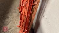 12 PLASTIC ELECTRIC FENCE STAKES - 17
