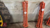 12 PLASTIC ELECTRIC FENCE STAKES