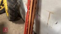 12 PLASTIC ELECTRIC FENCE STAKES - 11