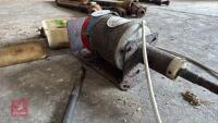 SUNBEAM ELECTRIC SHEEP SHEARING MACHINE - 4