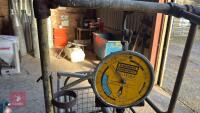 PIG/LAMB WEIGHER - 10