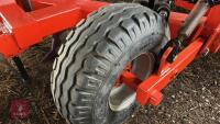 2010 DUNNS TITAN 3 LEG SUBSOILER - 14