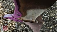 2010 DUNNS TITAN 3 LEG SUBSOILER - 23