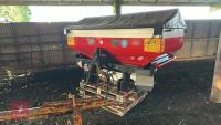 2012 VICON RO-M FERTILISER SPREADER