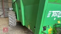 2006 JOSKIN M900V REARDISCHARGE SPREADER - 25