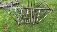CRADLE BALE FEEDER - 2