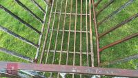 CRADLE BALE FEEDER - 3