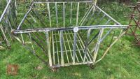 CRADLE BALE FEEDER - 2