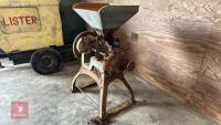 HENRY BAMFORD & SONS CORN CRUSHER - 39