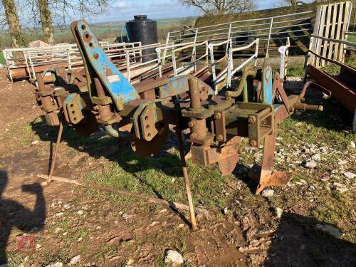 RANSOMES C83B 3 LEG SUBSOILER (111)