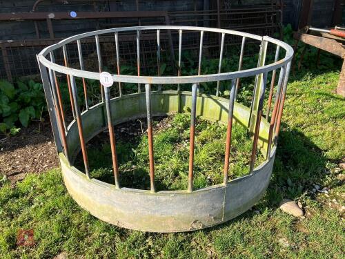 SHEEP RING FEEDER (71)