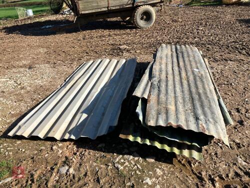 ASSORTED SHEETS OF CORRUGATED TIN (69)