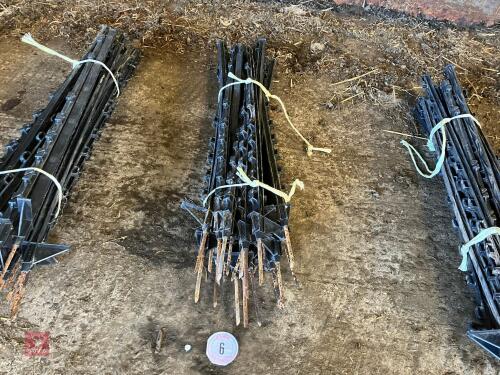 20 BLACK ELECTRIC FENCE STAKES (6)