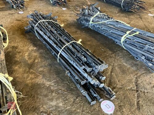 30 BLACK ELECTRIC FENCE STAKES (13)