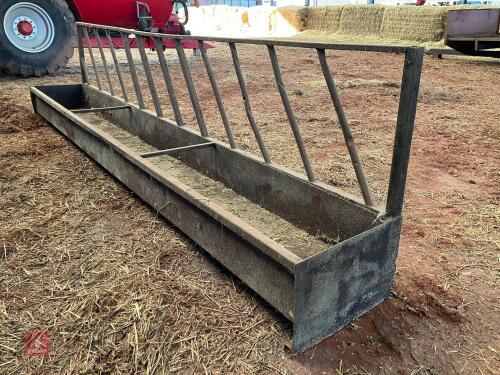 15' FREESTANDING FEED BARRIER