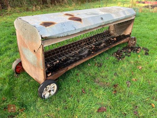 8' MOBILE SHEEP HAY FEEDER