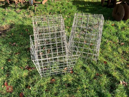 7 WIRE MESH HOOK OVER HAY RACKS