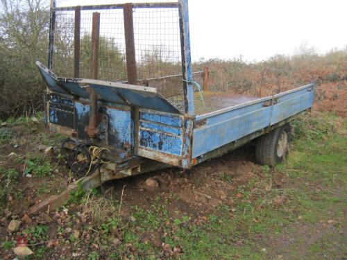 13' X 7' TIPPING TRAILER