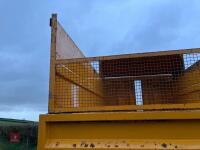 2001 WARWICK 8T SILAGE TRAILER - 24