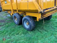 2001 WARWICK 8T SILAGE TRAILER - 70