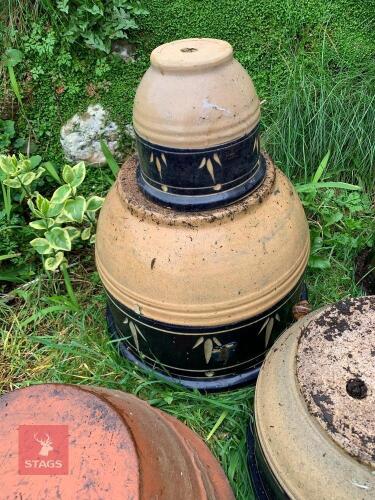 SELECTION OF 7 GARDEN POTS